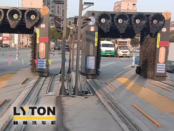 環(huán)保節(jié)水效率高！兩臺(tái)林頓龍門(mén)往復(fù)式全自動(dòng)洗車(chē)機(jī)即將竣工！