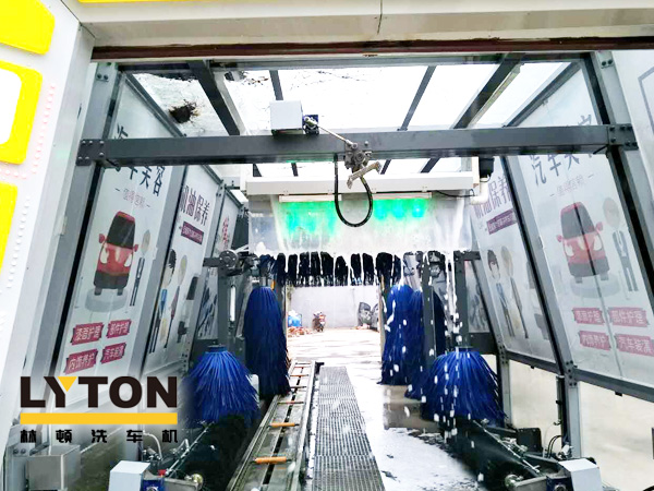 近年洗車（全自動(dòng)洗車機(jī)及人工洗車）成本走勢(shì)分析！人工費(fèi)用激增，電腦洗車機(jī)優(yōu)勢(shì)逐年遞增