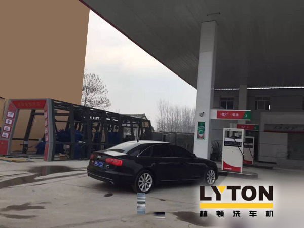 當下北方早已雪飄漫天，冰封萬里，凜冽的寒風呼嘯大地！全自動洗車機在冬天來臨后需要進行一些維護和保養(yǎng)！